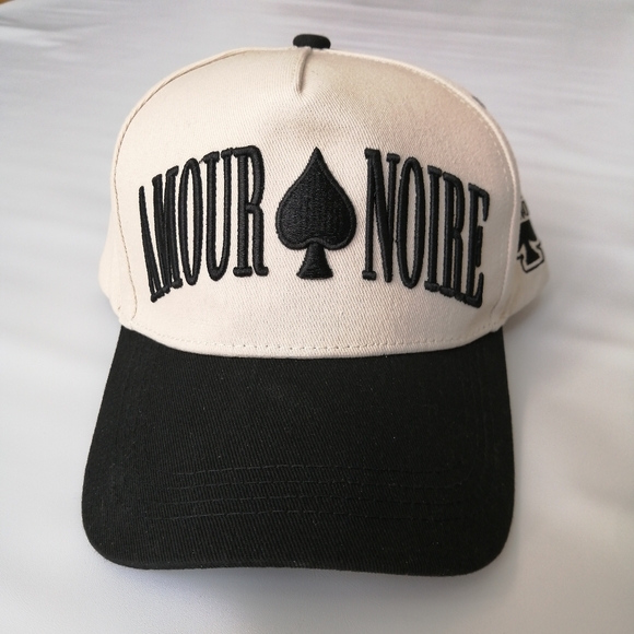 Amour Noire Trucker Cap NWOT - Picture 2 of 8